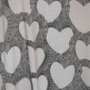 LulaRoe Tops - *NWOT* LulaRoe Perfect Tee LulaRoe Tops - *NWOT* LulaRoe Perfect Tee